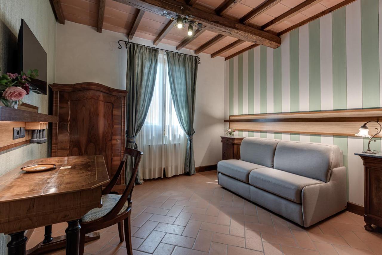 Poggioleone Hotel